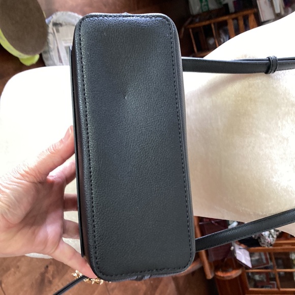 Like New Leather CK - Picture 5 of 12